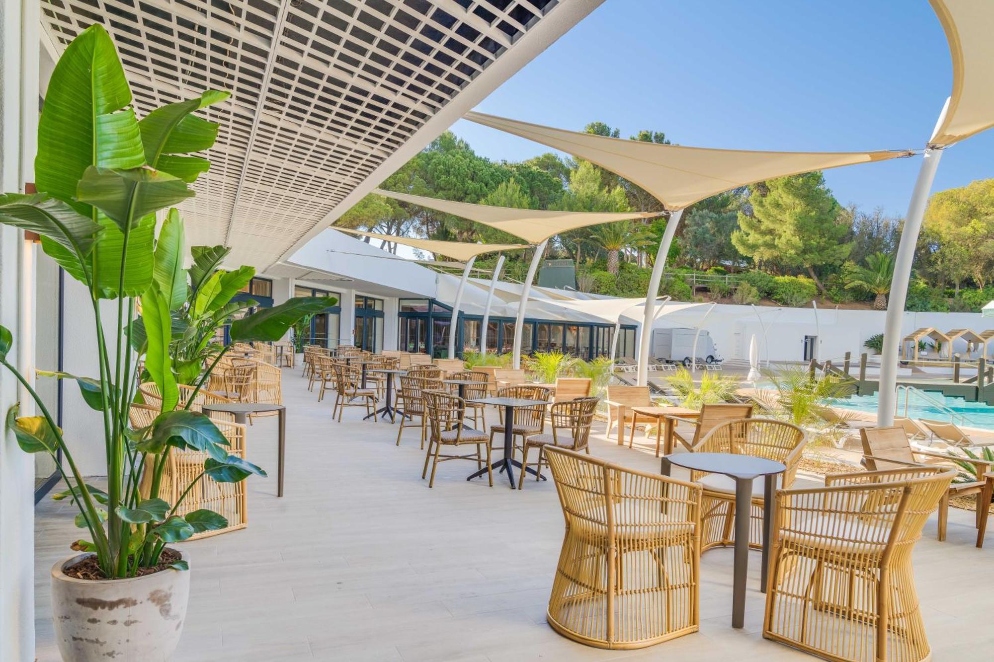 Pestana Blue Alvor Beach Dış mekan fotoğraf The restaurant at the hotel