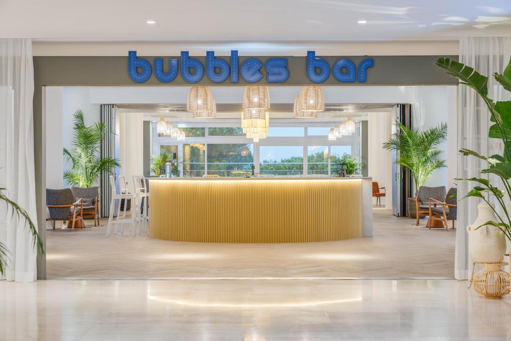 Pestana Blue Alvor Beach Dış mekan fotoğraf Bubbles Bar